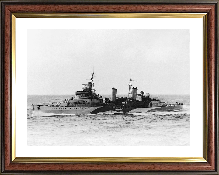 HMS Edinburgh (16) Royal Navy Town Class Light Cruiser Port Side Photo Print Wall Art Decor Posters, Prints, & Visual Artwork Hampshire Prints 10 x 8 Classic Frame Yes