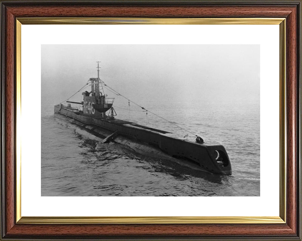 HMS Statesman (P246) Photo Print - Starboard Bow View - Royal Navy S Class Submarine Hampshire Prints 10 x 8 Classic Frame Yes