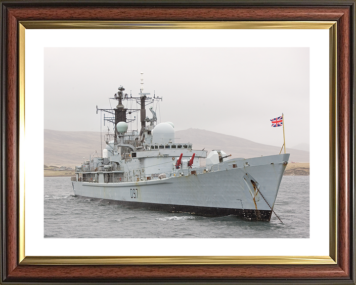 HMS Edinburgh (D97) Royal Navy Type 42 Destroyer Sitting at Anchor Photo Print Wall Art Decor Posters, Prints, & Visual Artwork Hampshire Prints 10 x 8 Classic Frame Yes