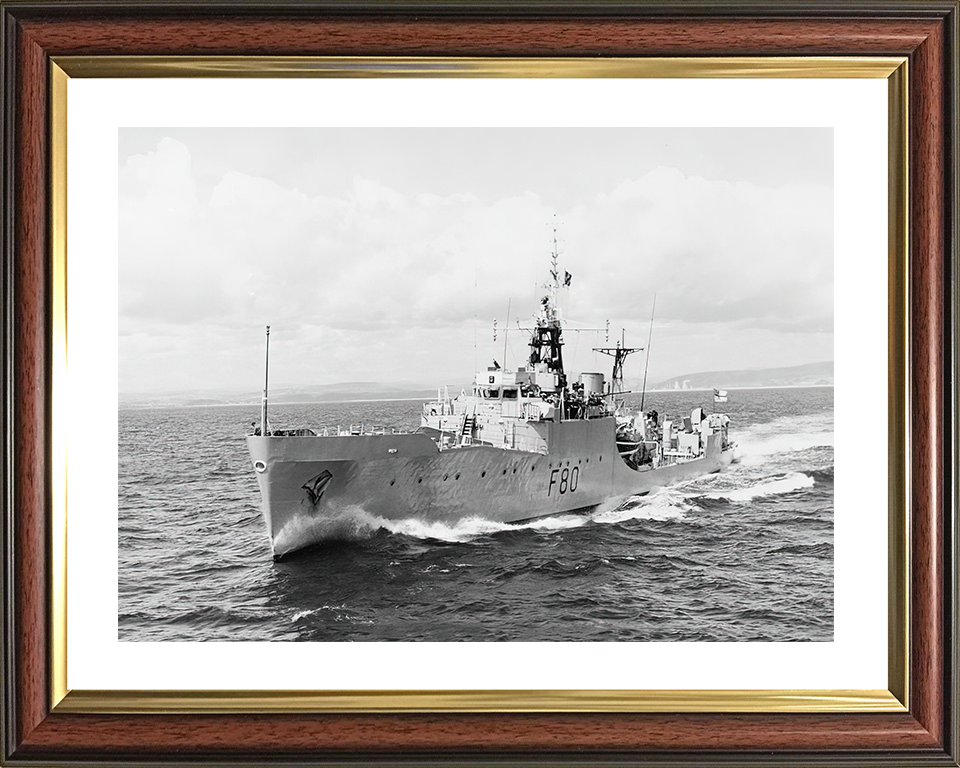 HMS Duncan (F80) Royal Navy Blackwood Class Frigate Port Bow View Photo Print Wall Art Decor Posters, Prints, & Visual Artwork Hampshire Prints 10 x 8 Classic Frame Yes