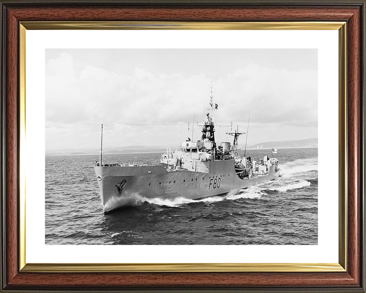 HMS Duncan (F80) Royal Navy Blackwood Class Frigate Port Bow View Photo Print Wall Art Decor Posters, Prints, & Visual Artwork Hampshire Prints 10 x 8 Classic Frame Yes