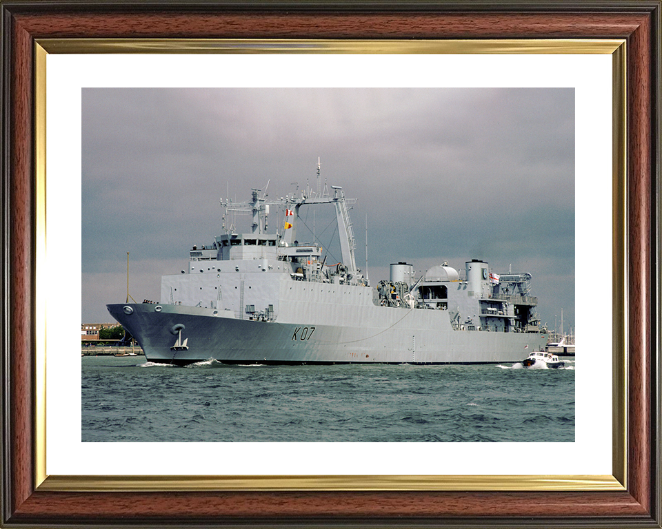HMS Challenger (K07) Royal Navy Diving Support Vessel Port Side View Photo Print Wall Art Decor Posters, Prints, & Visual Artwork Hampshire Prints 10 x 8 Classic Frame Yes