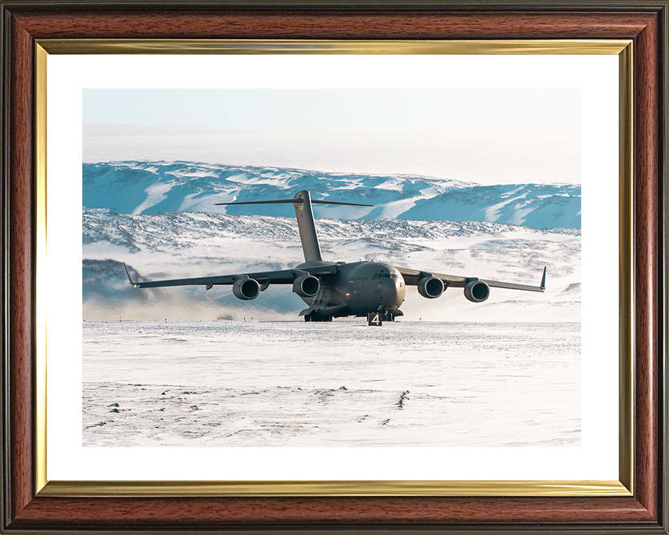 RAF C-17 Globemaster Taxis on a Snowy Runway 2026 Photo Print Royal Air Force Aircraft Wall Art Posters, Prints, & Visual Artwork Hampshire Prints 10 x 8 Classic Frame Yes