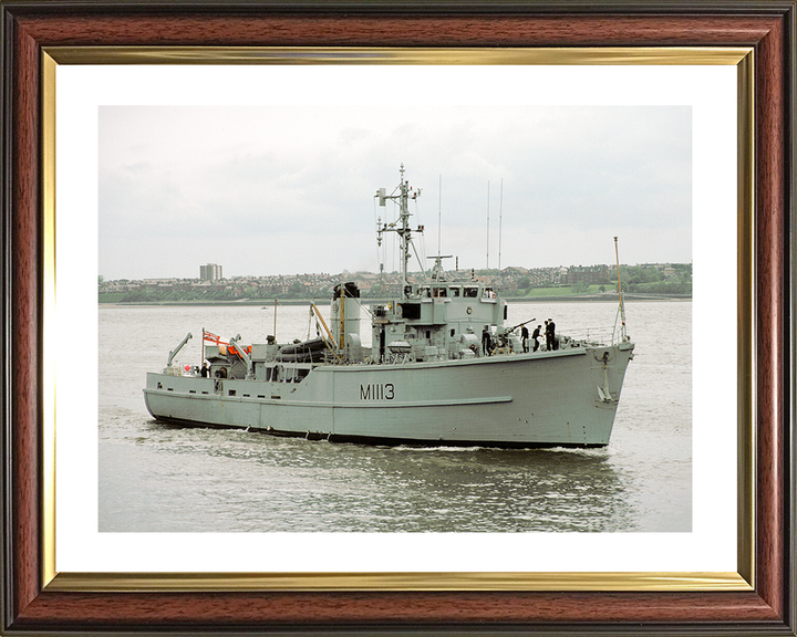HMS Brereton (M1113) Royal Navy Ton Class Minesweeper Underway Photo Print Wall Art Decor Posters, Prints, & Visual Artwork Hampshire Prints 10 x 8 Classic Frame Yes