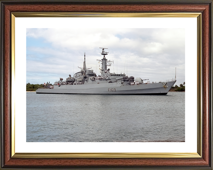 HMS Amazon (F169) Royal Navy Type 21 Frigate Entering Pearl Harbour Photo Print Wall Art Decor Posters, Prints, & Visual Artwork Hampshire Prints 10 x 8 Classic Frame Yes