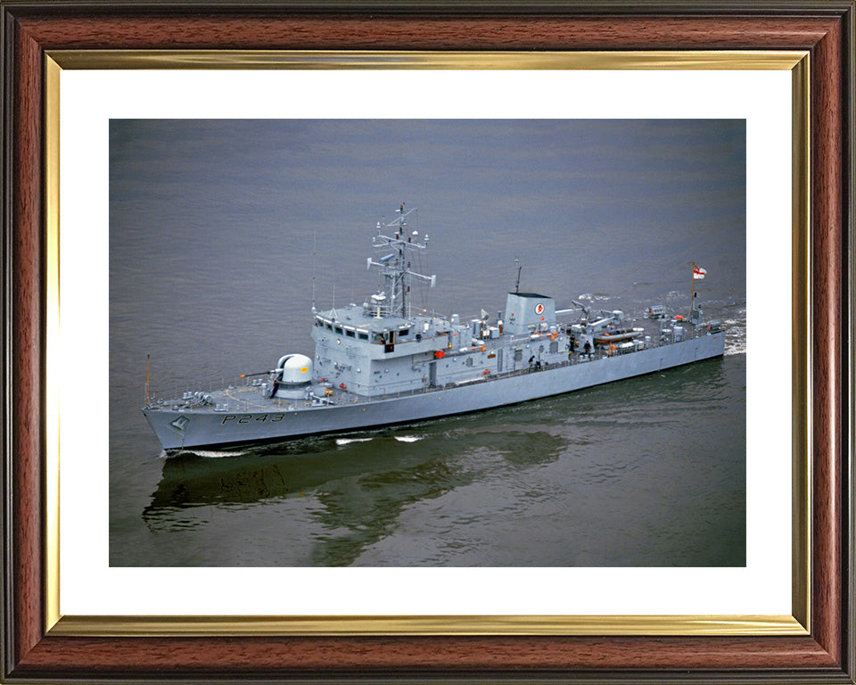 HMS Swift P243 Royal Navy Peacock Class Patrol Vessel Photo Print or Framed Print - Hampshire Prints