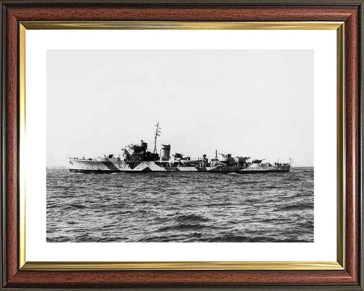 HMS Calpe (L71) Photo Print - At Sea 1942 - Royal Navy Hunt Class Destroyer Posters, Prints, & Visual Artwork Hampshire Prints 10 x 8 Classic Frame Yes