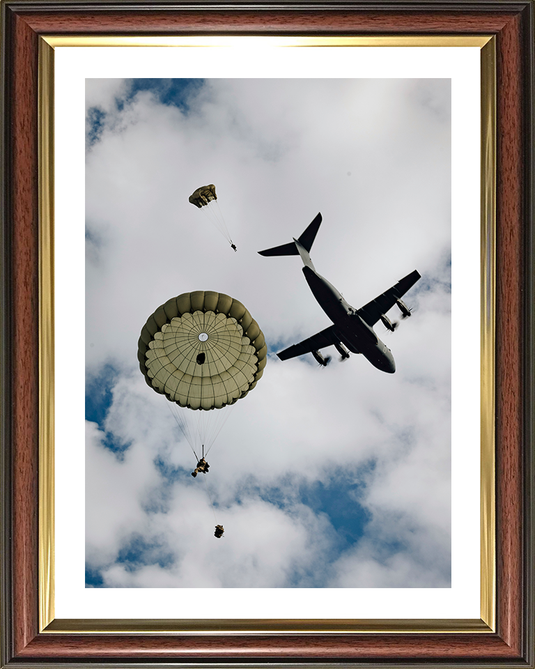 Parachute Regiment Soldiers Parachuting Photo Print - British Army Hampshire Prints 10 x 8 Classic Frame Yes