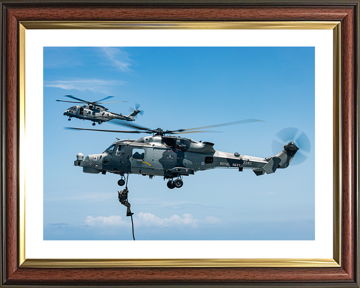 Royal Marine Commando Fast Roping from a Wildcat Photo Print - 42 Commando Hampshire Prints 10 x 8 Classic Frame Yes