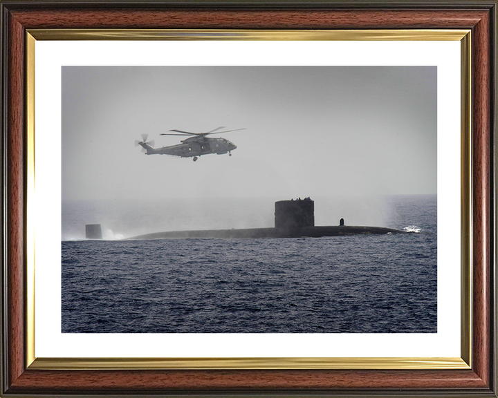 HMS Turbulent (S87) Photo Print - With Merlin - Royal Navy Trafalgar Class Submarine Hampshire Prints 10 x 8 Classic Frame Yes