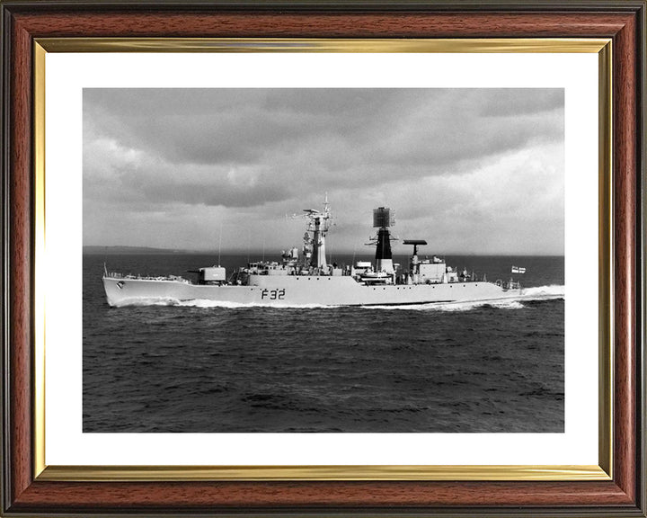 HMS Salisbury F32 | Photo Print | Framed Print | Salisbury Class | Frigate | Royal Navy Hampshire Prints