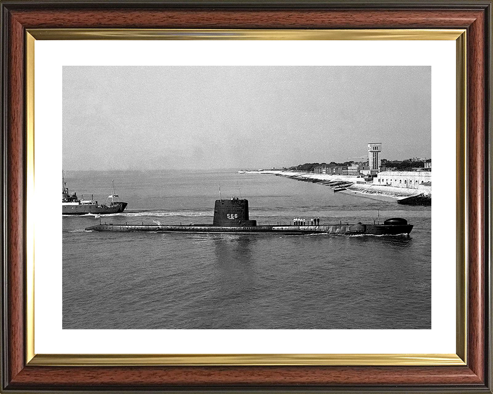 HMS Alderney (S66) (P416) Photo Print - Portsmouth - Royal Navy Amphion Class Submarine Hampshire Prints 10 x 8 Classic Frame Yes