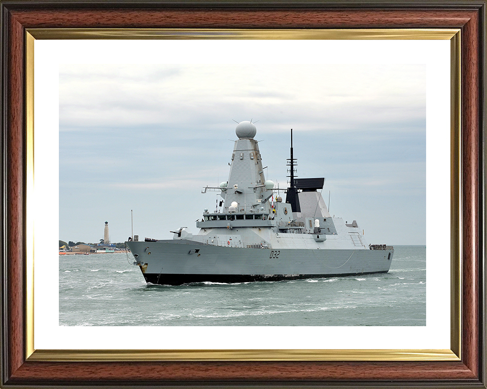 HMS Daring (D32) Photo Print - Homecoming 2012 - Royal Navy Type 45 Destroyer Posters, Prints, & Visual Artwork Hampshire Prints 10 x 8 Classic Frame Yes