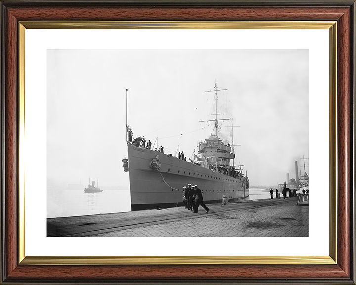 HMS York (90) | Photo Print | Framed Print | York Class | Heavy Cruiser | Royal Navy Hampshire Prints