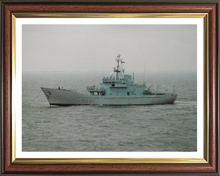 HMS Guernsey P297 | Photo Print | Framed Print | Island Class | Patrol Vessel | Royal Navy Hampshire Prints