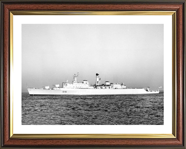 HMS London D16 | Photo Print | Framed Print | County Class | Destroyer | Royal Navy Hampshire Prints