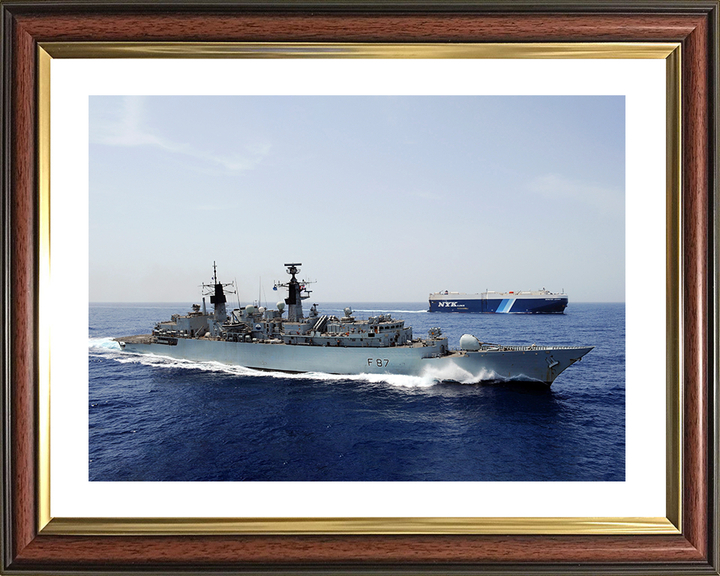 HMS Chatham (F87) Royal Navy Type 22 Frigate Underway Starboard View Photo Print Wall Art Decor Posters, Prints, & Visual Artwork Hampshire Prints 10 x 8 Classic Frame Yes
