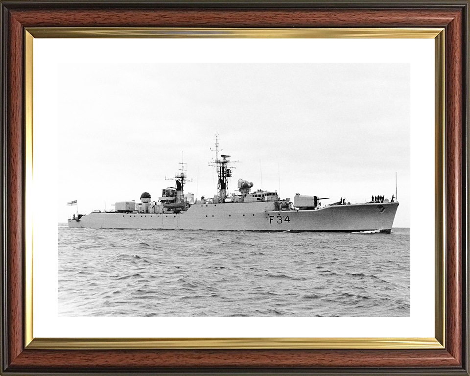 HMS Puma (F34) Photo Print - at sea 1958 - Royal Navy Leopard Class Frigate Hampshire Prints 10 x 8 Classic Frame Yes