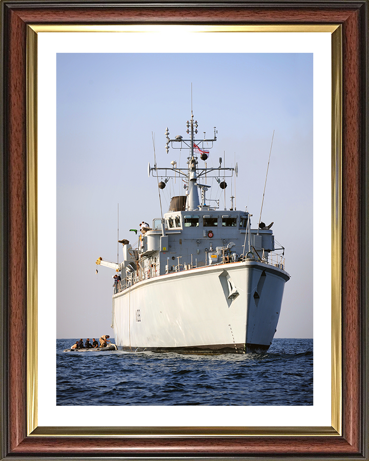 HMS Atherstone (M38) Photo Print - Persian Gulf 2009 - Royal Navy Hunt Class Mine Warfare Vessel Posters, Prints, & Visual Artwork Hampshire Prints 10 x 8 Classic Frame Yes