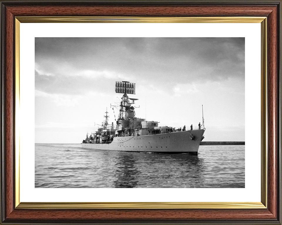 HMS Agincourt (D86) Royal Navy Battle Class Destroyer Photo Print Starboard Bow View Warship Wall Art Posters, Prints, & Visual Artwork Hampshire Prints 10 x 8 Classic Frame Yes