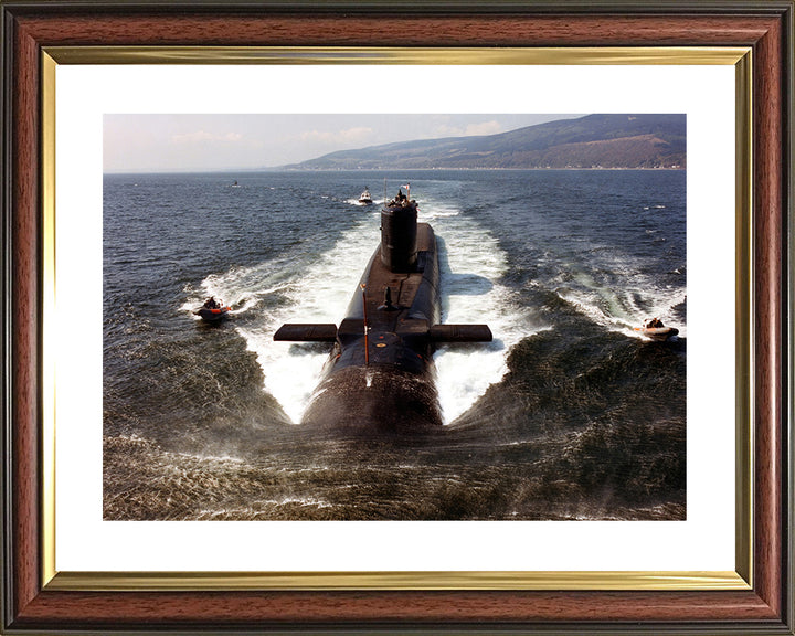 HMS Repulse S23 Royal Navy Resolution class Submarine Photo Print or Framed Print - Hampshire Prints