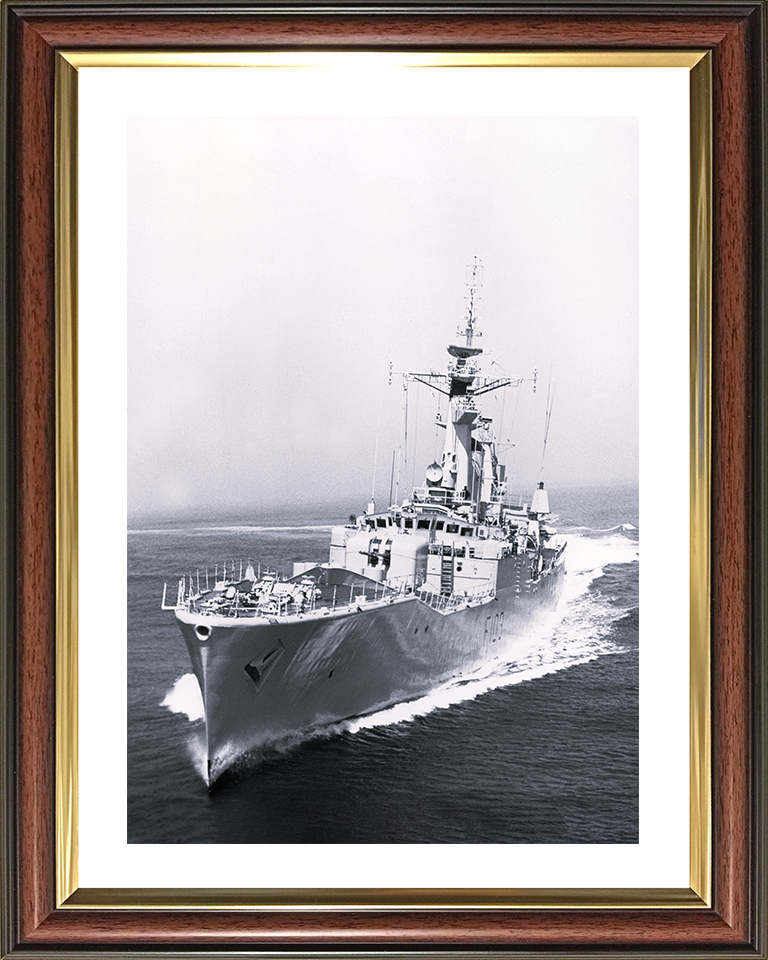 HMS Lowestoft (F103) Photo Print - At Sea 1970 - Royal Navy Rothesay Class Frigate Posters, Prints, & Visual Artwork Hampshire Prints 10 x 8 Classic Frame Yes