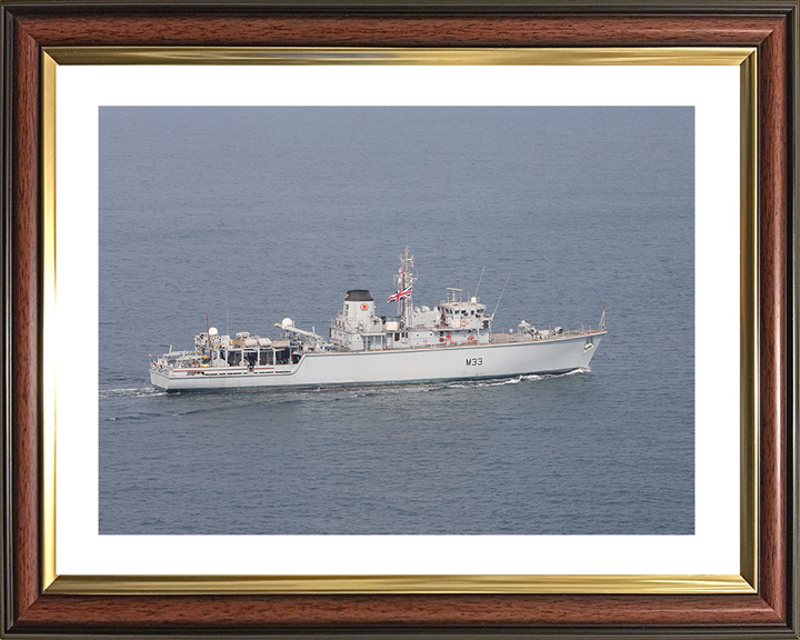 HMS Brocklesby (M33) Royal Navy Hunt Class Mine Warfare Vessel At Sea 2020 Photo Print Wall Art Naval Decor Posters, Prints, & Visual Artwork Hampshire Prints 10 x 8 Classic Frame Yes