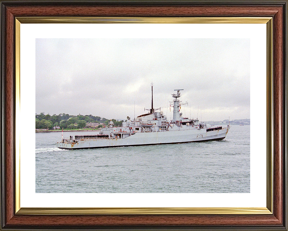 HMS Alacrity (F174) Royal Navy Type 21 Frigate Starboard View Photo Print Wall Art Decor Posters, Prints, & Visual Artwork Hampshire Prints 10 x 8 Classic Frame Yes