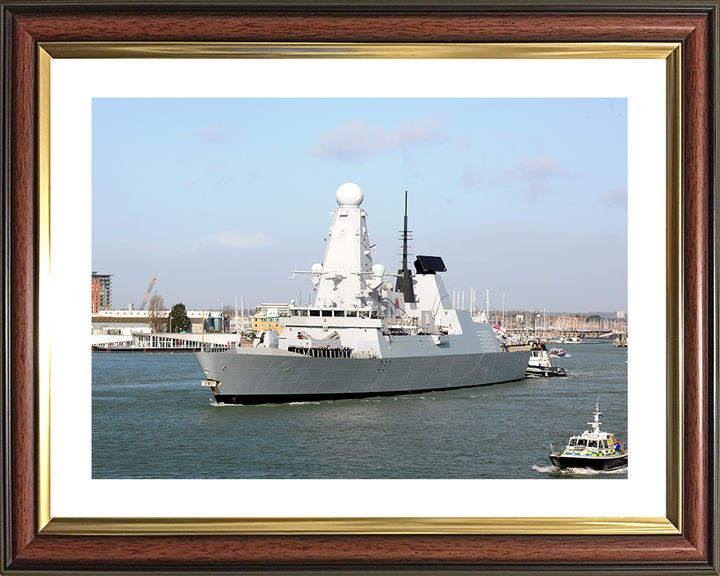 HMS Duncan (D37) Royal Navy Type 45 Destroyer Leaving Portsmouth 2015 Photo Print Wall Art Decor Posters, Prints, & Visual Artwork Hampshire Prints 10 x 8 Classic Frame Yes