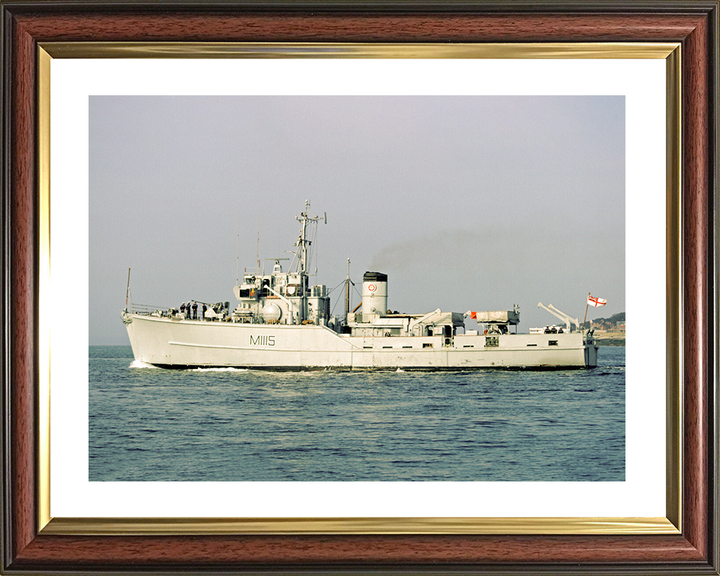 HMS Bronington (M1115) Royal Navy Ton Class Minesweeper Port Side View Photo Print Wall Art Decor Posters, Prints, & Visual Artwork Hampshire Prints 10 x 8 Classic Frame Yes