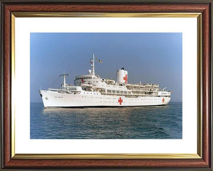 SS Uganda | Photo Print | Framed Print | Poster | Hospital Ship | Royal Navy Hampshire Prints