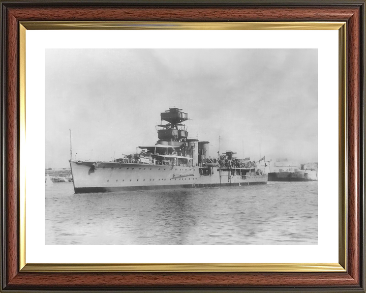 HMS Curlew (D42) Royal Navy C Class Cruiser Port Bow View Photo Print Wall Art Decor Posters, Prints, & Visual Artwork Hampshire Prints 10 x 8 Classic Frame Yes
