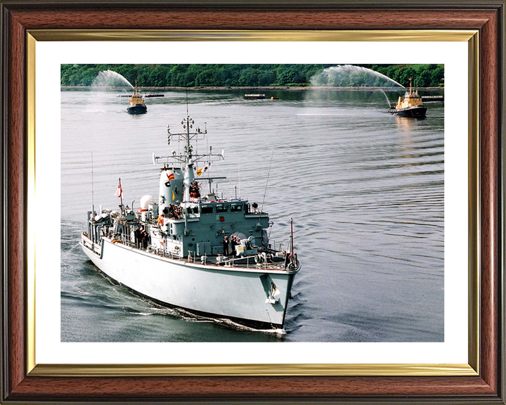 HMS Brocklesby (M33) Photo Print - Gulf Return 2003 - Royal Navy Hunt Class Mine Warfare Vessel Posters, Prints, & Visual Artwork Hampshire Prints 10 x 8 Classic Frame Yes
