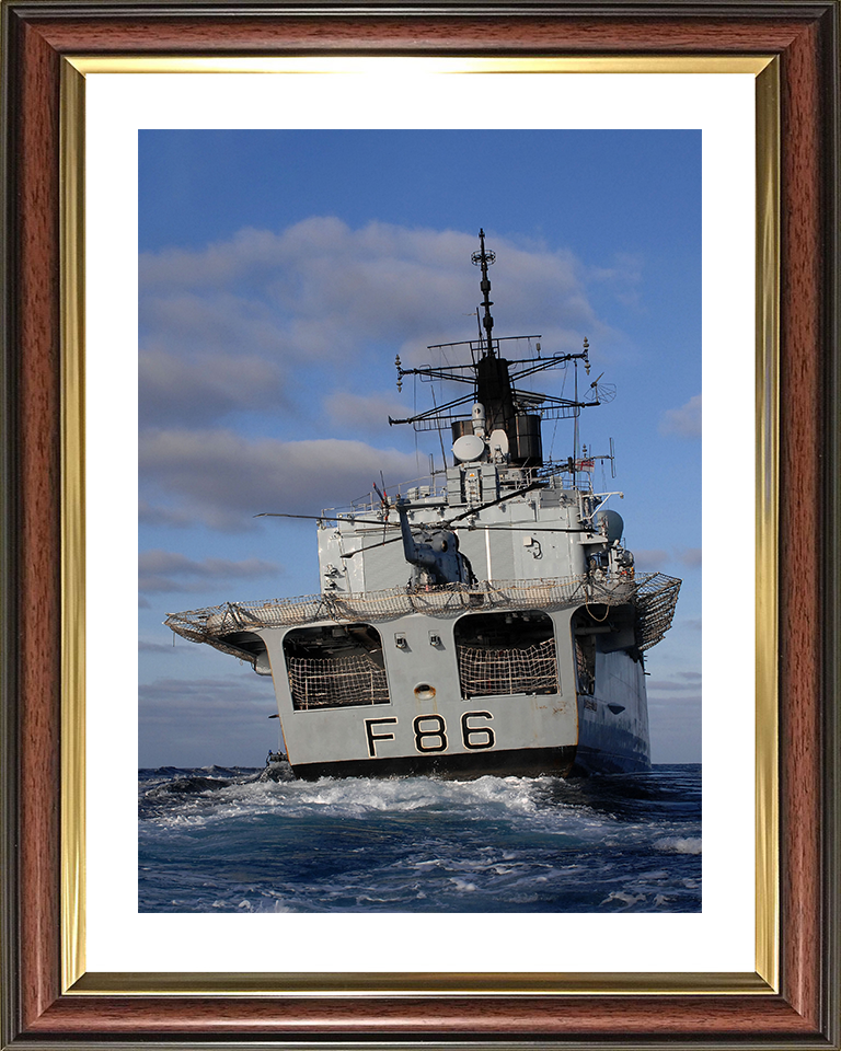 HMS Campbeltown (F86) Royal Navy Type 22 Frigate Stern View Photo Print Wall Art Decor Posters, Prints, & Visual Artwork Hampshire Prints 10 x 8 Classic Frame Yes