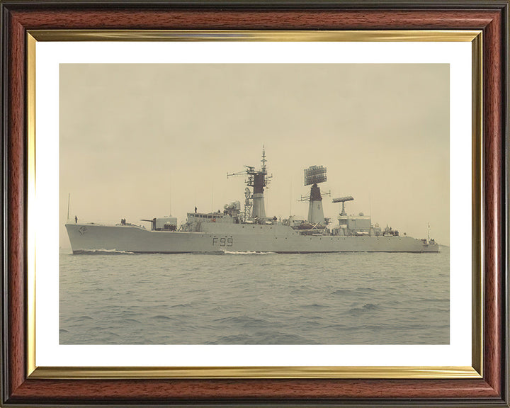 HMS Lincoln F99 Royal Navy Salisbury class frigate Photo Print or Framed Print - Hampshire Prints