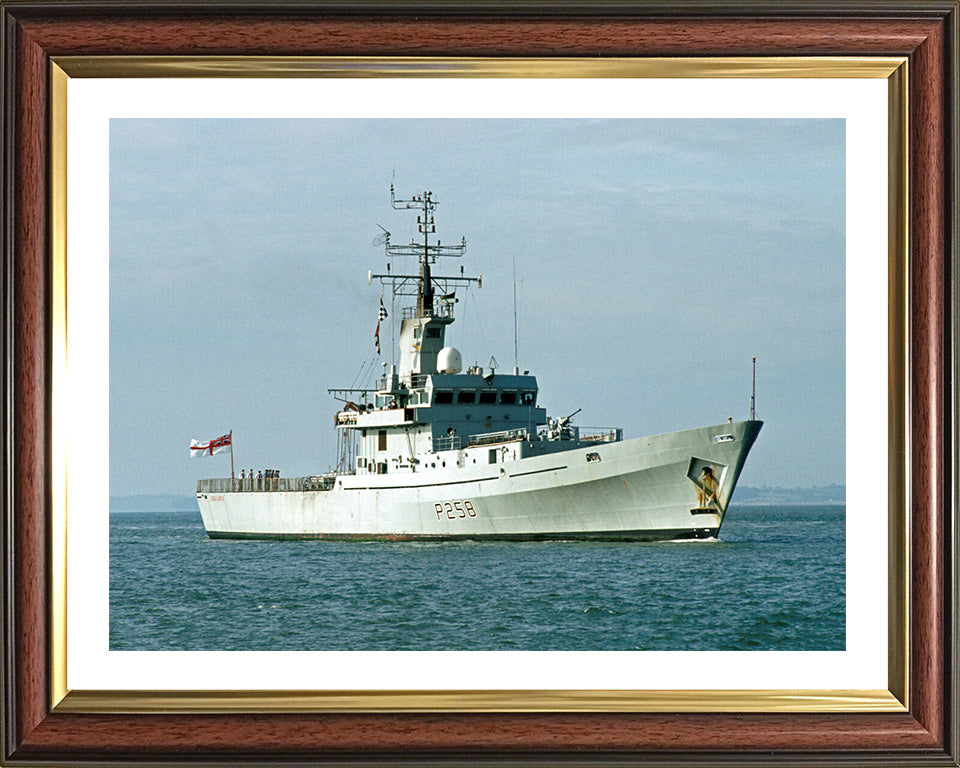 HMS Leeds Castle P258 | Photo Print | Framed Print | Castle Class | Patrol Vessel | Royal Navy Hampshire Prints