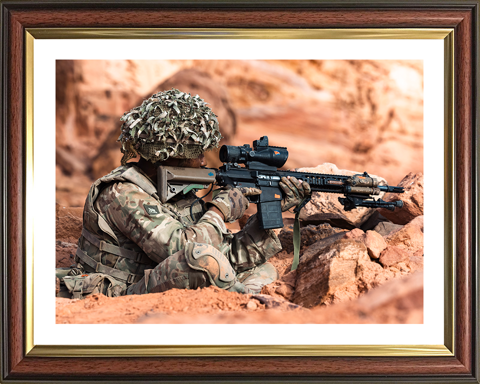 Soldier with a sharpshooter rifle Photo Print - British Army Hampshire Prints 10 x 8 Classic Frame Yes