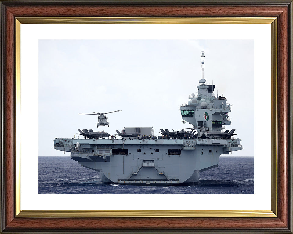 HMS Queen Elizabeth R08 | Photo Print | Framed Print | Queen Elizabeth Class | Aircraft Carrier | Royal Navy Hampshire Prints
