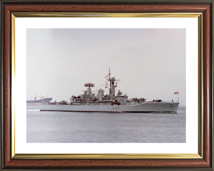 HMS Danae (F47) Royal Navy Leander Class Frigate Low Starboard View Photo Print Wall Art Decor Posters, Prints, & Visual Artwork Hampshire Prints 10 x 8 Classic Frame Yes