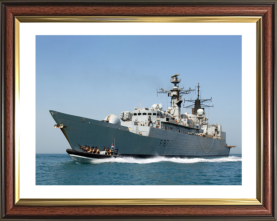HMS Chatham (F87) Photo Print - Iraqi 2008 - Royal Navy Type 22 Frigate Posters, Prints, & Visual Artwork Hampshire Prints 10 x 8 Classic Frame Yes