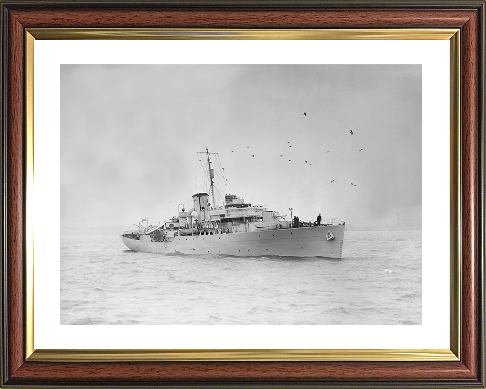 HMS Anchusa (K186) Royal Navy Flower Class Corvette Liverpool 1941 Warship Photo Print Wall Art Decor Posters, Prints, & Visual Artwork Hampshire Prints 10 x 8 Classic Frame Yes