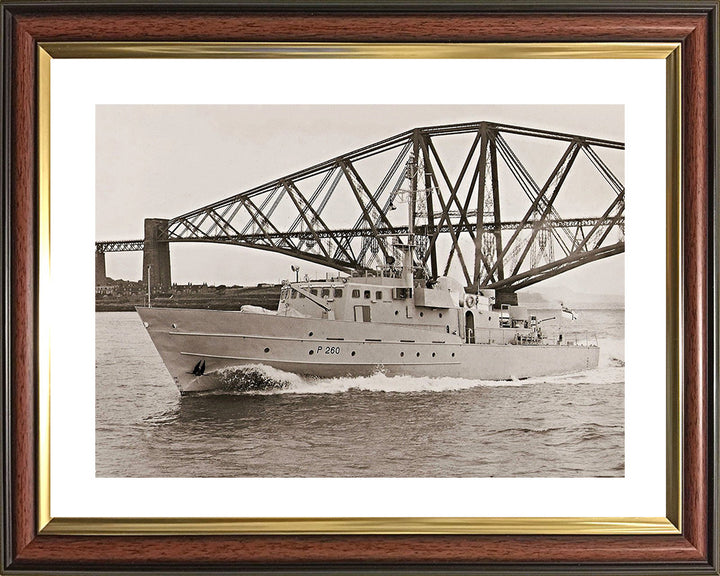 HMS Kingfisher P260 | Photo Print | Framed Print | Bird Class | Patrol Vessel | Royal Navy Hampshire Prints