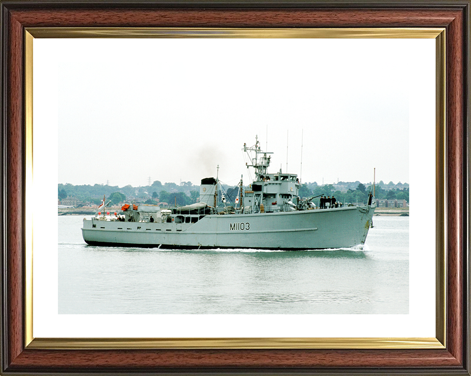 HMS Alfriston (M1103) Royal Navy Ton Class Minesweeper Warship Starboard View Photo Print Wall Art Decor Posters, Prints, & Visual Artwork Hampshire Prints 10 x 8 Classic Frame Yes