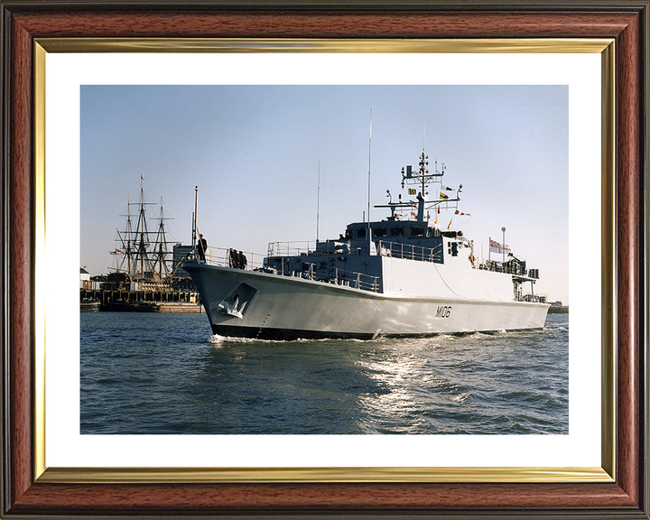 HMS Penzance (M106) Photo Print - Entering Portsmouth 1998 - Royal Navy Sandown Class Minehunter