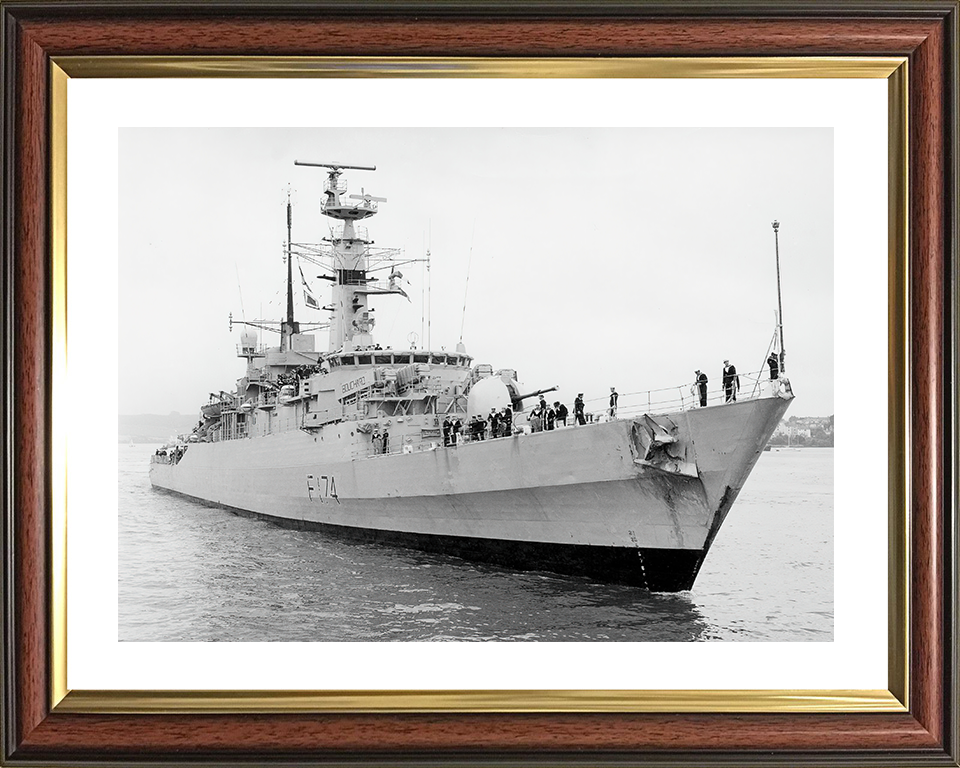 HMS Alacrity (F174) Royal Navy Type 21 Frigate Starboard Bow View Photo Print Wall Art Naval Decor Posters, Prints, & Visual Artwork Hampshire Prints 10 x 8 Classic Frame Yes