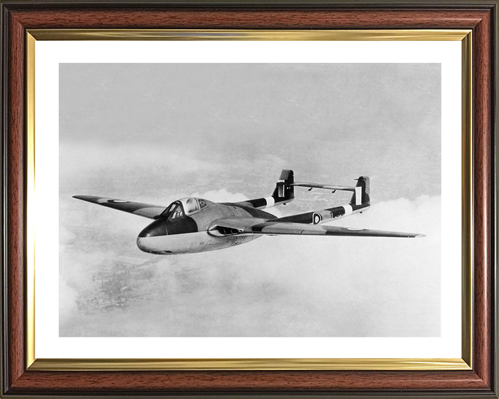 RAF de Havilland Vampire in flight Photo Print - Royal Air Force Aircraft Hampshire Prints 10 x 8 Classic Frame Yes