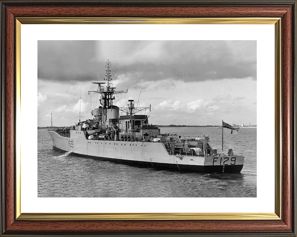 HMS Rhyl (F129) Photo Print - At Sea 1960 - Royal Navy Rothesay Class Frigate Posters, Prints, & Visual Artwork Hampshire Prints 10 x 8 Classic Frame Yes