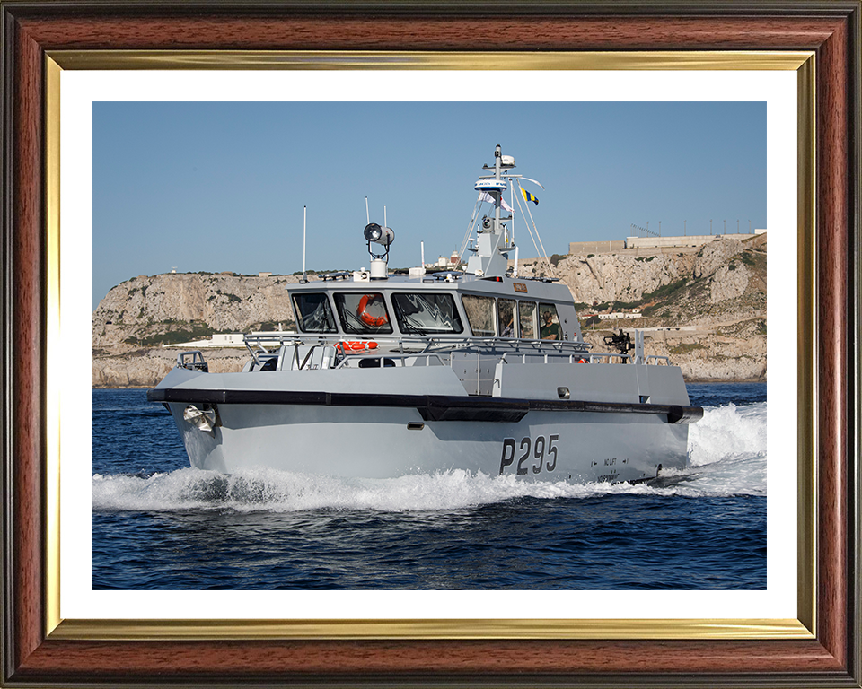 HMS Cutlass (P295) Photo Print - Underway - Royal Navy Cutlass Class Patrol Vessel Hampshire Prints 10 x 8 Classic Frame Yes