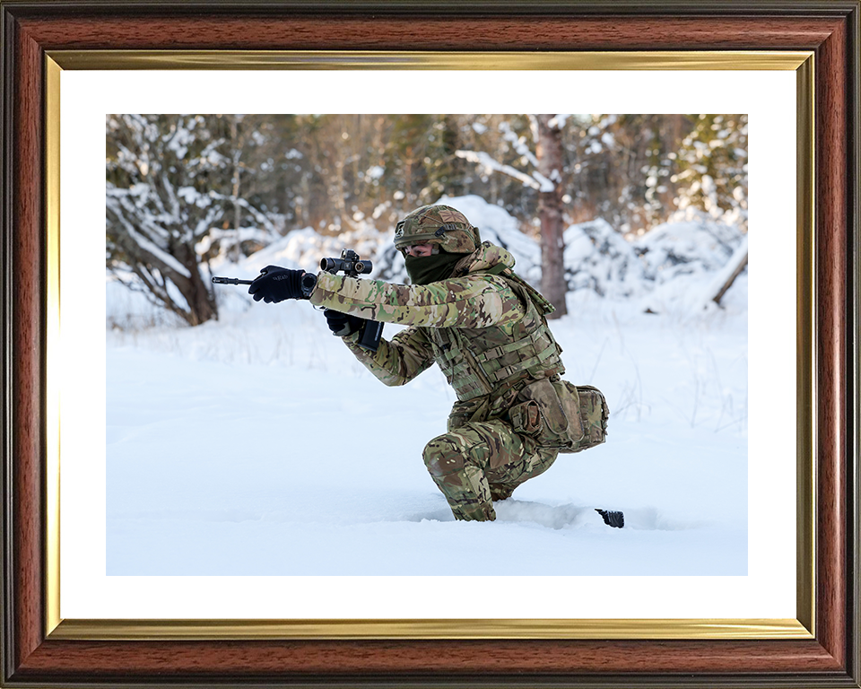 British Army Soldier Aims His Weapon in the snow Photo Print Wall Art Military Poster Posters, Prints, & Visual Artwork Hampshire Prints 10 x 8 Classic Frame Yes