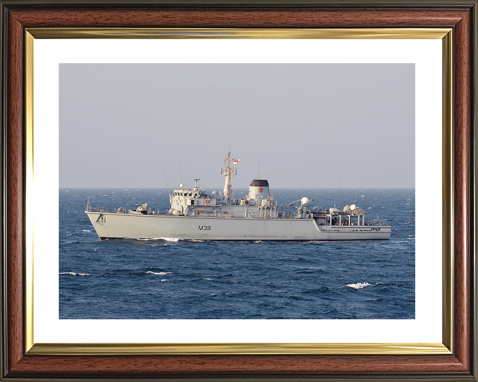HMS Atherstone (M38) Royal Navy Hunt Class Mine Warfare Vessel Underway Photo Print Wall Art Decor Posters, Prints, & Visual Artwork Hampshire Prints 10 x 8 Classic Frame Yes